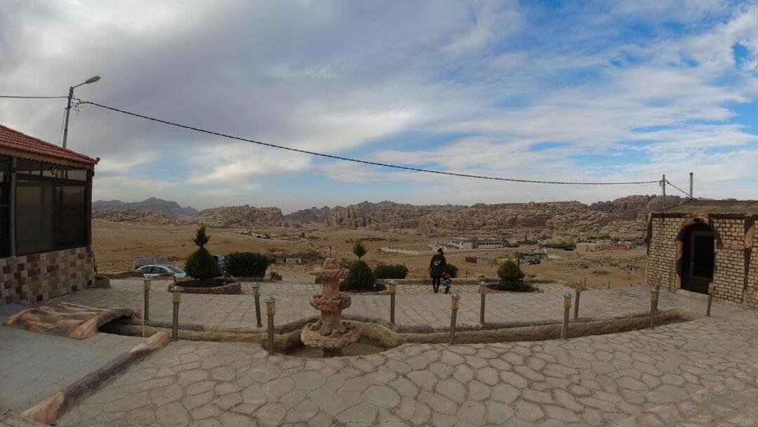 Little Petra Heritage Village Wadi Musa Bagian luar foto